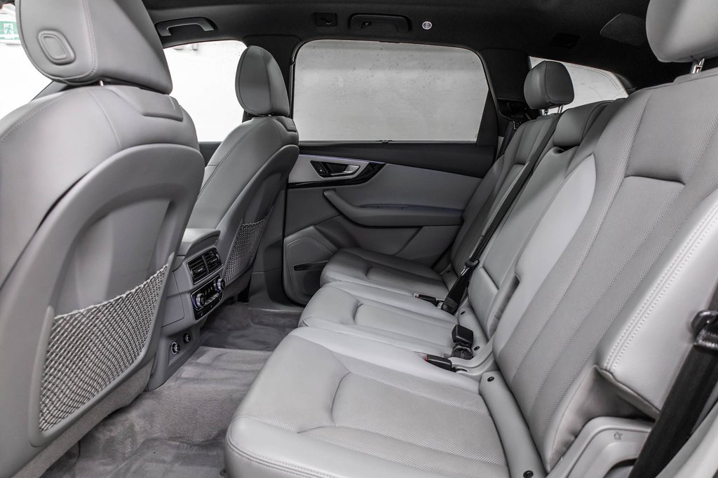 2019 Audi Q7 TECHNIK S-LINE DRIVER ASSIST in Laval, Quebec - 33 - w1024h768px