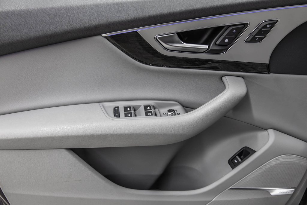2019 Audi Q7 TECHNIK S-LINE DRIVER ASSIST in Laval, Quebec - 12 - w1024h768px