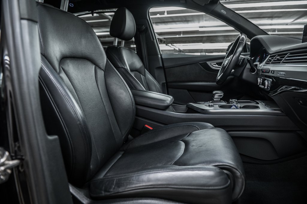 Audi Q7 TECHNIK BLACK OPTIC LUXURY PKG S-LINE 2019 à Laval, Québec - 38 - w1024h768px