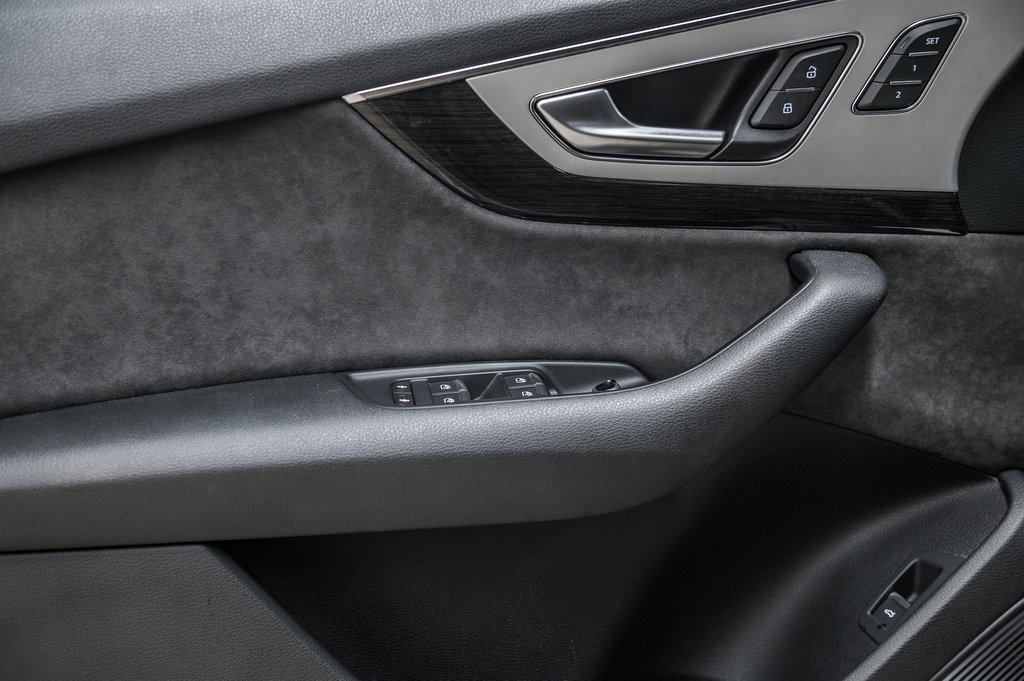 Audi Q7 TECHNIK BLACK OPTIC LUXURY PKG S-LINE 2019 à Laval, Québec - 15 - w1024h768px