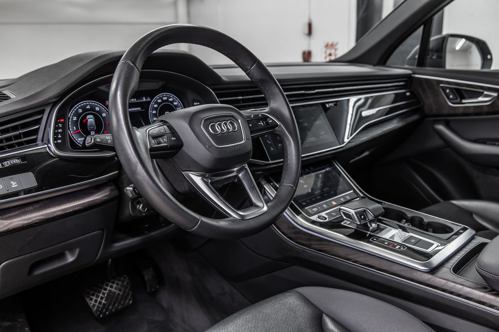 Audi Q7 PROGRESSIV S-LINE BLACK OPTIC HITCH 2021 à Laval, Québec - 18 - w1024h768px
