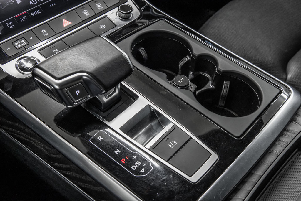 Audi Q7 PROGRESSIV S-LINE BLACK OPTIC HITCH 2021 à Laval, Québec - 30 - w1024h768px