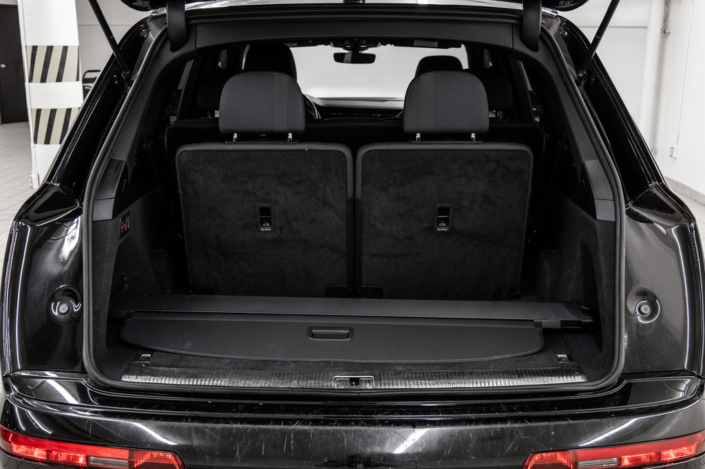 Audi Q7 PROGRESSIV S-LINE BLACK OPTIC HITCH 2021 à Laval, Québec - 12 - w1024h768px