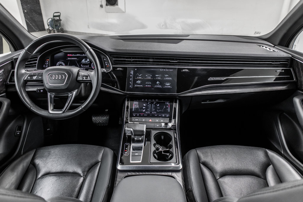 Audi Q7 PROGRESSIV S-LINE BLACK OPTIC HITCH 2021 à Laval, Québec - 39 - w1024h768px