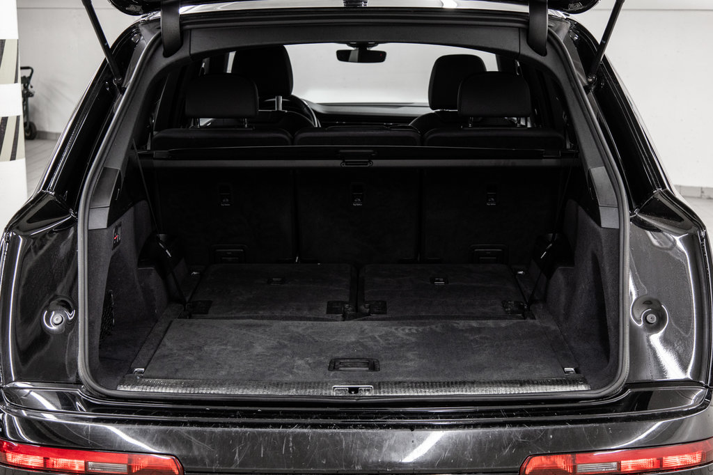 Audi Q7 PROGRESSIV S-LINE BLACK OPTIC HITCH 2021 à Laval, Québec - 11 - w1024h768px