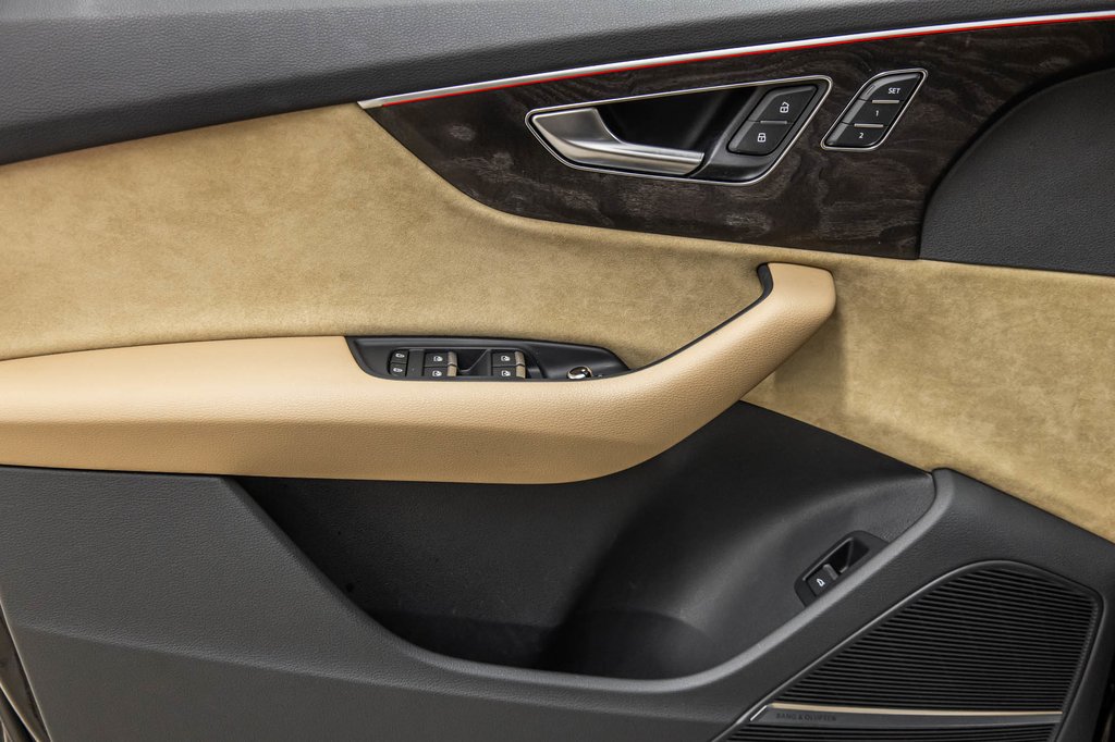 2021 Audi Q7 TECHNIK 20 PCS in Laval, Quebec - 14 - w1024h768px