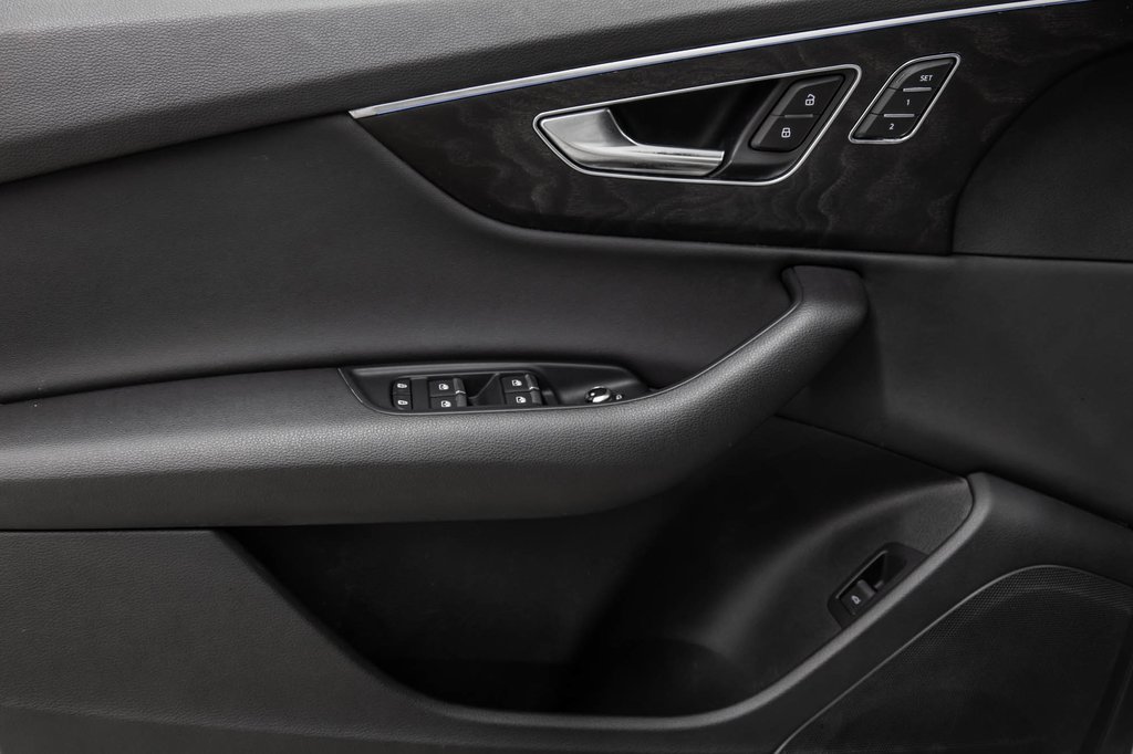 2022 Audi Q7 KOMFORT QUATTRO VORSPRUNG EDITION in Laval, Quebec - 14 - w1024h768px