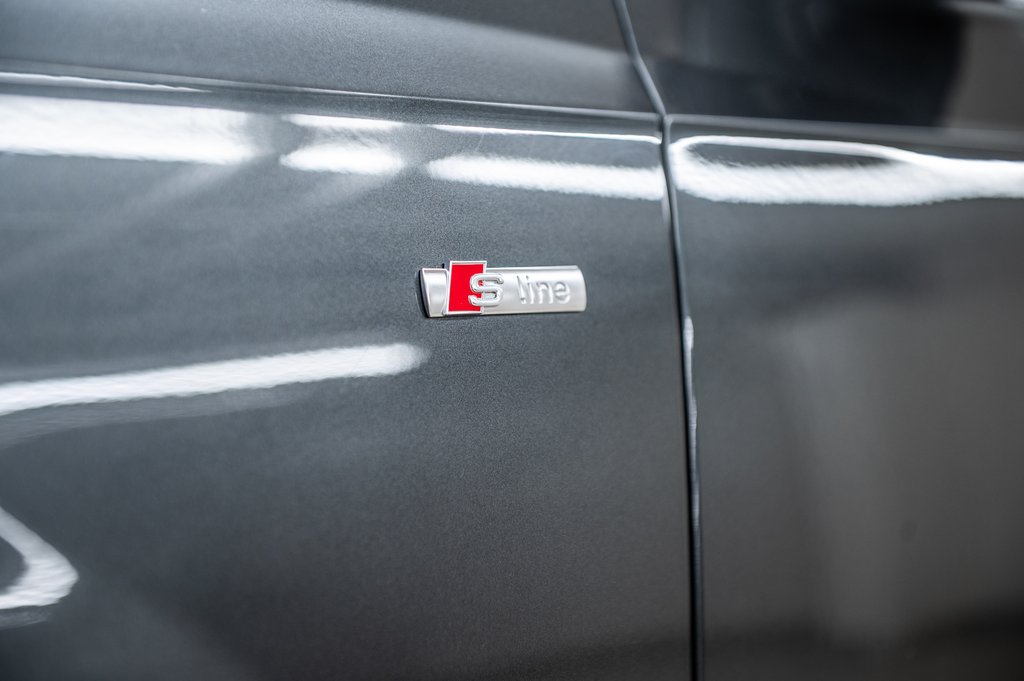 2022 Audi Q7 TECHNIK S-LINE BLACK OPTIC 21 PCS in Laval, Quebec - 7 - w1024h768px