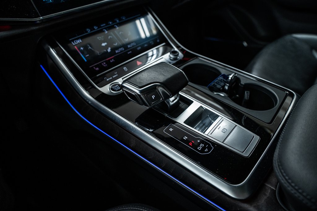 2022 Audi Q7 TECHNIK S-LINE BLACK OPTIC 21 PCS in Laval, Quebec - 30 - w1024h768px