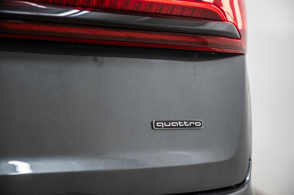 2022 Audi Q7 TECHNIK S-LINE BLACK OPTIC 21 PCS in Laval, Quebec - 11 - w1024h768px