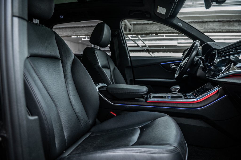 2022 Audi Q7 TECHNIK S-LINE BLACK OPTIC 21 PCS in Laval, Quebec - 37 - w1024h768px