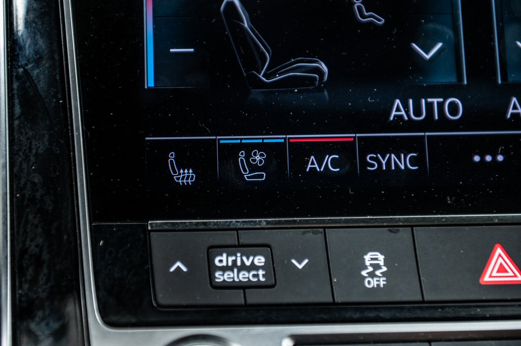2023 Audi Q7 PROGRESSIV S-LINE BLACK OPTIC in Laval, Quebec - 26 - w1024h768px