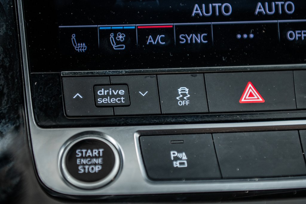 2023 Audi Q7 PROGRESSIV S-LINE BLACK OPTIC in Laval, Quebec - 27 - w1024h768px