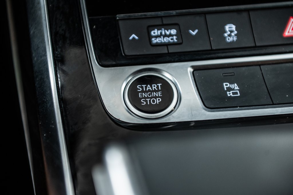2023 Audi Q7 PROGRESSIV S-LINE BLACK OPTIC in Laval, Quebec - 28 - w1024h768px