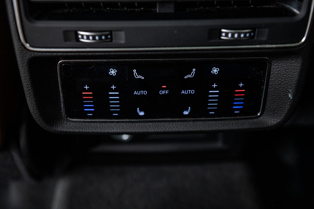 2023 Audi Q7 PROGRESSIV S-LINE BLACK OPTIC in Laval, Quebec - 31 - w1024h768px
