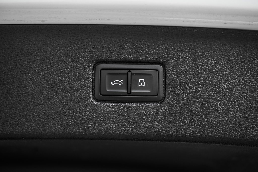 2023 Audi Q7 KOMFORT VORSPRUNG EDITION 21 PCS in Laval, Quebec - 9 - w1024h768px