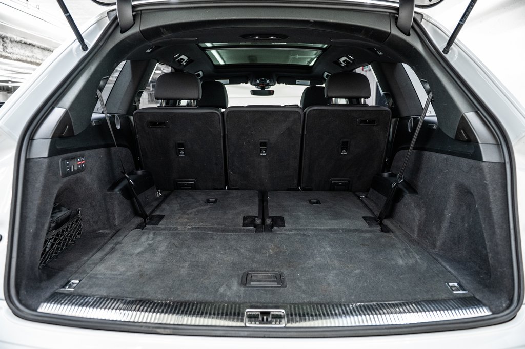 2023 Audi Q7 TECHNIK S-LINE BLACK OPTIC 22 PCS in Laval, Quebec - 12 - w1024h768px