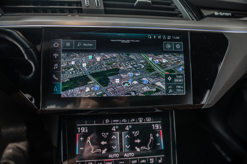 2024 Audi Q8 e-tron Sportback BLACK COMPETITION, PREMIUM, TECH PACK in Laval, Quebec - 20 - w1024h768px