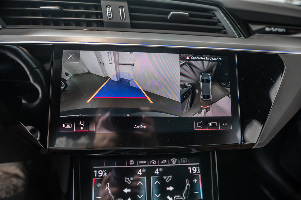 2024 Audi Q8 e-tron Sportback BLACK COMPETITION, PREMIUM, TECH PACK in Laval, Quebec - 18 - w1024h768px