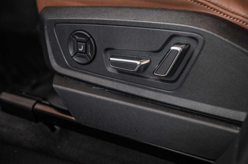 2024 Audi Q8 e-tron Sportback BLACK COMPETITION, PREMIUM, TECH PACK in Laval, Quebec - 13 - w1024h768px