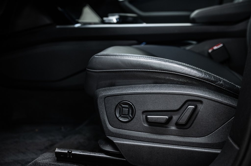 2024 Audi Q8 e-tron Sportback BLACK PKG TECH PKG 21 PCS in Laval, Quebec - 15 - w1024h768px