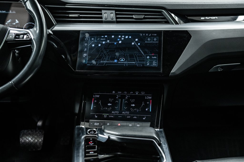 2024 Audi Q8 e-tron Sportback BLACK PKG TECH PKG 21 PCS in Laval, Quebec - 31 - w1024h768px