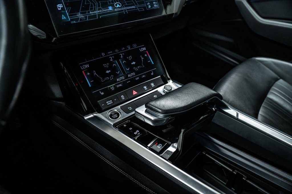 2024 Audi Q8 e-tron Sportback BLACK PKG TECH PKG 21 PCS in Laval, Quebec - 23 - w1024h768px