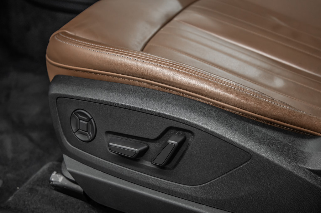 2024 Audi Q8 e-tron B&O PREMIUM SOUND SYSTEM in Laval, Quebec - 14 - w1024h768px