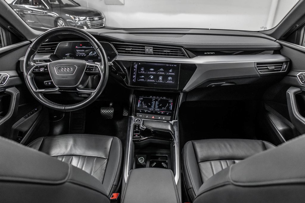 Audi Q8 e-tron BLACK COMPETITION, 22PCS, PHONE BOX, 2024 à Laval, Québec - 34 - w1024h768px