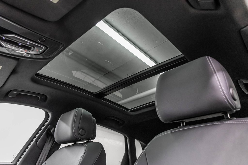 Audi Q8 e-tron BLACK COMPETITION, 22PCS, PHONE BOX, 2024 à Laval, Québec - 32 - w1024h768px