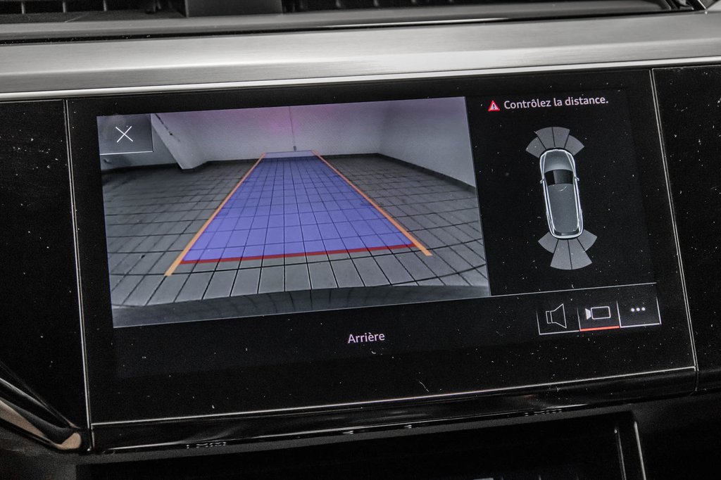 Audi Q8 e-tron BLACK COMPETITION, 22PCS, PHONE BOX, 2024 à Laval, Québec - 30 - w1024h768px