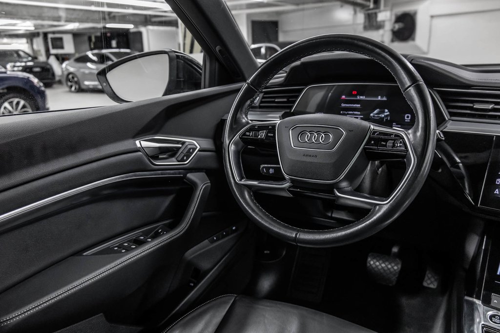 Audi Q8 e-tron BLACK COMPETITION, 22PCS, PHONE BOX, 2024 à Laval, Québec - 35 - w1024h768px