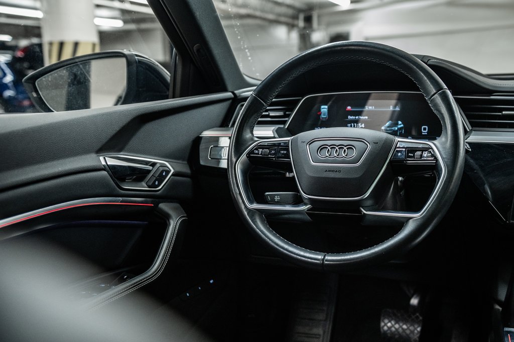 2024 Audi Q8 e-tron PREMUIUM PKG BLACK OPTIC 21 PCS in Laval, Quebec - 30 - w1024h768px