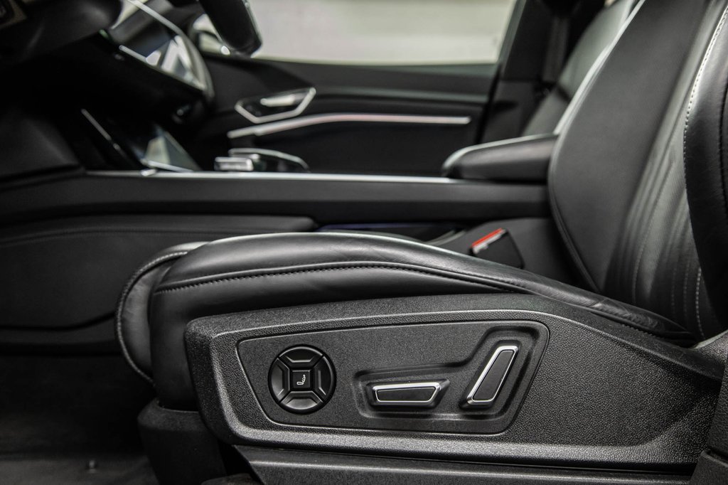 Audi Q8 e-tron BLACK OPTIC PREMIUM PKG 2024 à Laval, Québec - 14 - w1024h768px