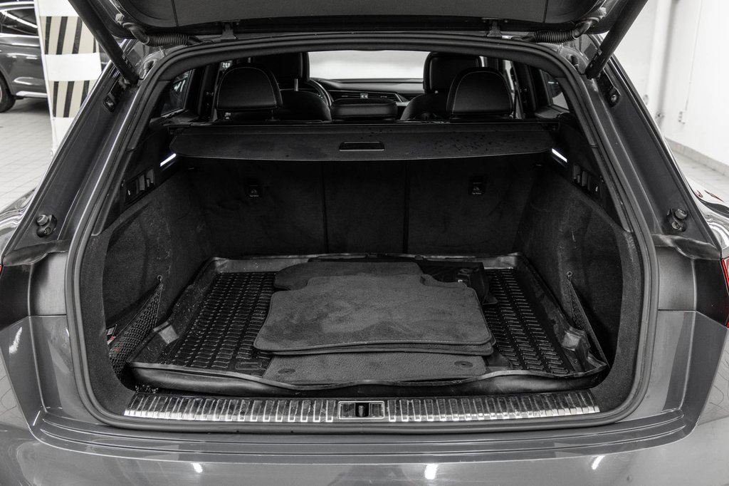Audi Q8 e-tron BLACK OPTIC PREMIUM PKG 2024 à Laval, Québec - 11 - w1024h768px