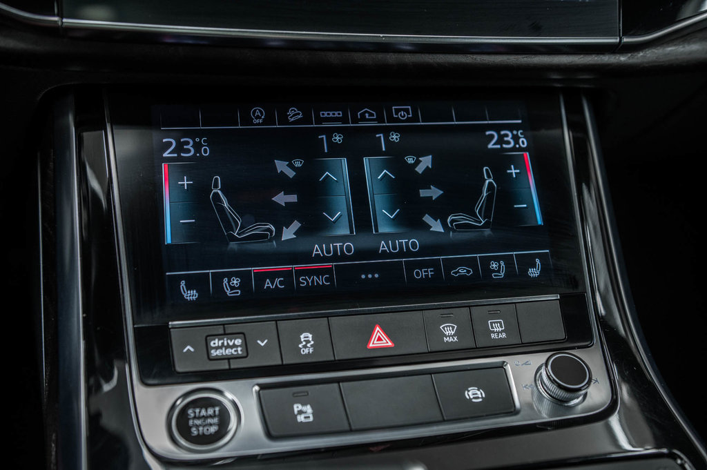 2021 Audi Q8 PROGRESSIV S-LINE BLACK OPTIC 22 PCS in Laval, Quebec - 24 - w1024h768px