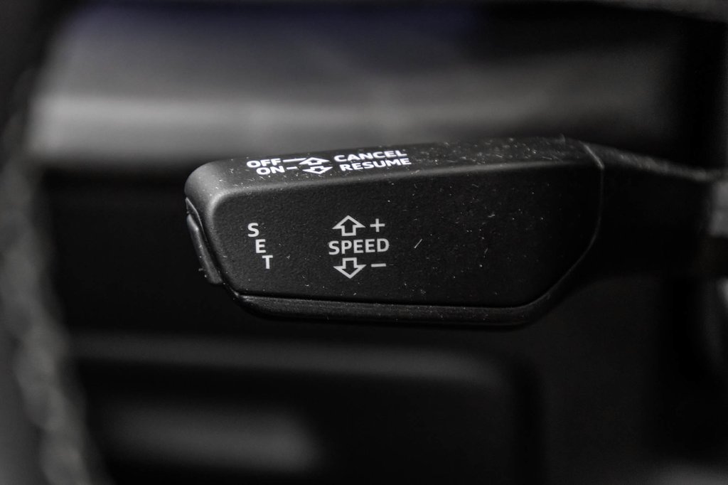 Audi Q8 PROGRESSIV S-LINE BLACK OPTIC 22 PCS 2021 à Laval, Québec - 22 - w1024h768px