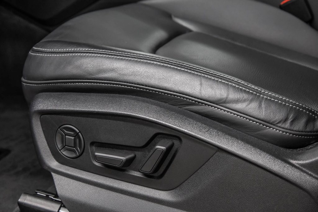 Audi Q8 TECHNIK S-LINE BLACK OPTIC 22 PCS 2022 à Laval, Québec - 14 - w1024h768px