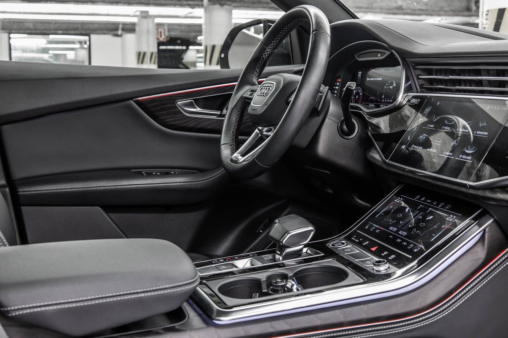 Audi Q8 TECHNIK S-LINE BLACK OPTIC 22 PCS 2022 à Laval, Québec - 39 - w1024h768px