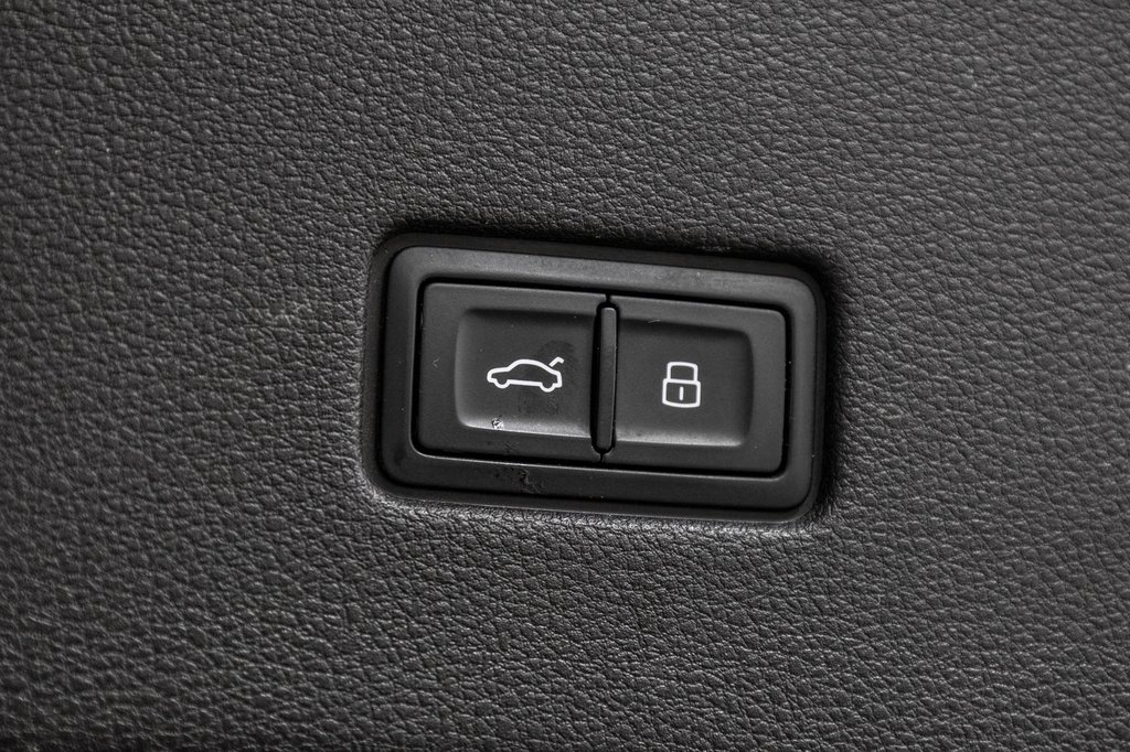 2023 Audi Q8 PROGRESSIV, S-LINE BLACK OPTICS, B&O, 22 PCS in Laval, Quebec - 10 - w1024h768px