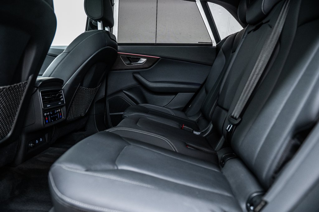 Audi Q8 TECHNIK BLACK OPTIC 21 PCS 2023 à Laval, Québec - 29 - w1024h768px