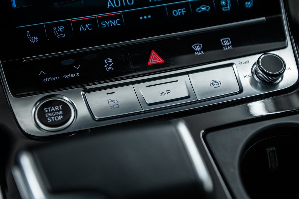 Audi Q8 TECHNIK BLACK OPTIC 21 PCS 2023 à Laval, Québec - 28 - w1024h768px