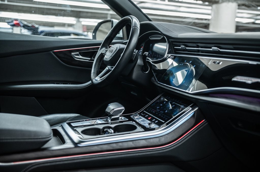 Audi Q8 TECHNIK BLACK OPTIC 21 PCS 2023 à Laval, Québec - 34 - w1024h768px