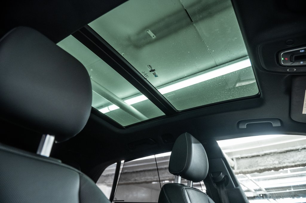 Audi Q8 TECHNIK BLACK OPTIC 21 PCS 2023 à Laval, Québec - 36 - w1024h768px