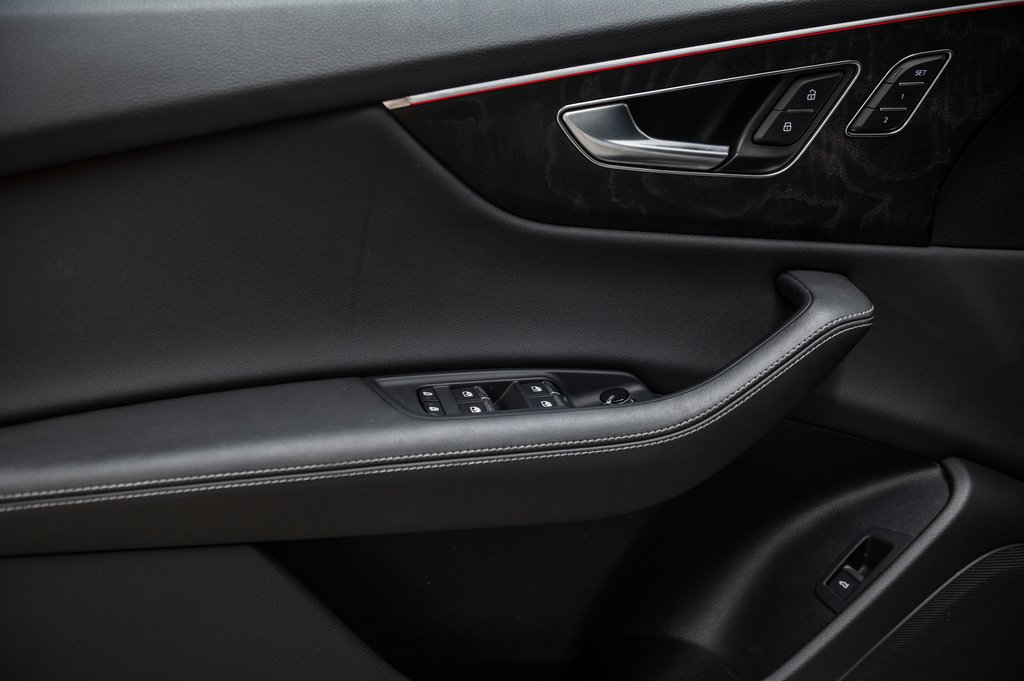 Audi Q8 Progressiv PANO NAV CUIR CAMÉRA CARPLAY BAS KM!! 2023 à Laval, Québec - 14 - w1024h768px