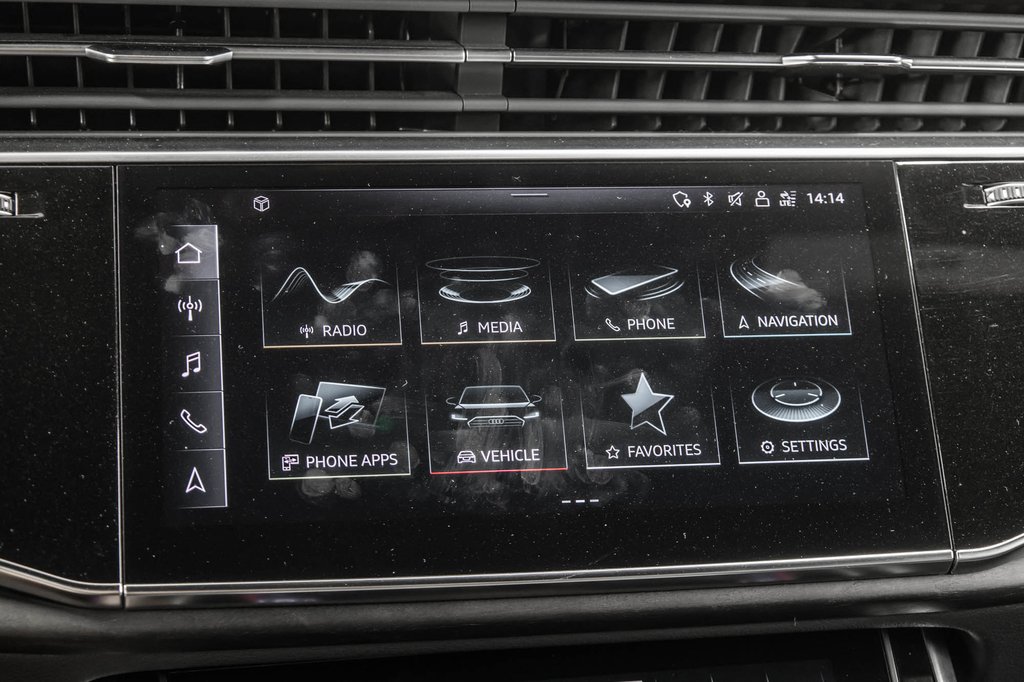 2023 Audi Q8 PROGRESSIV DRIVER ASSIST PKG in Laval, Quebec - 25 - w1024h768px
