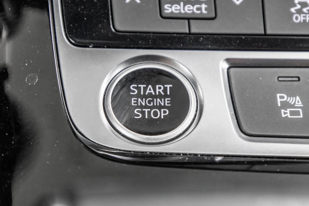 2023 Audi Q8 PROGRESSIV DRIVER ASSIST PKG in Laval, Quebec - 23 - w1024h768px