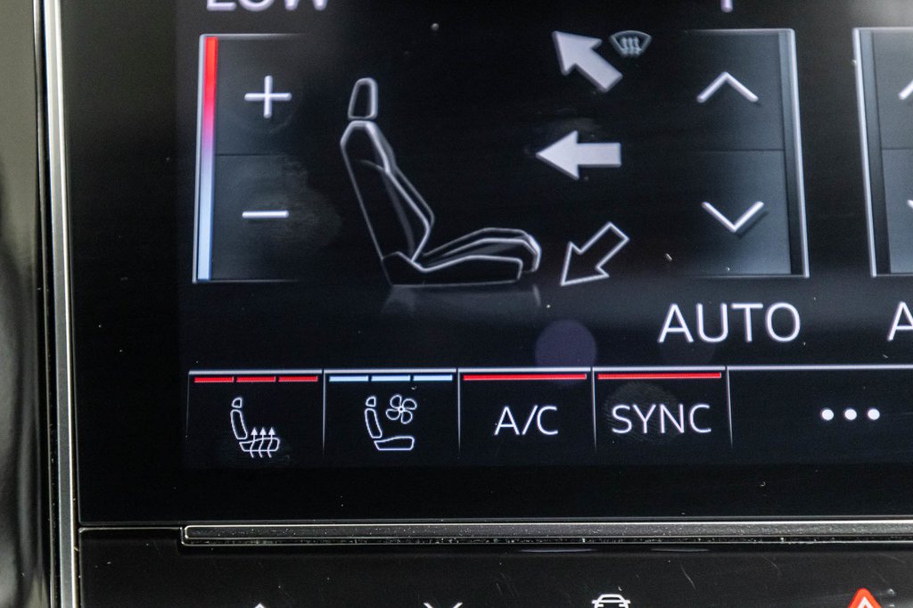 Audi Q8 TECHNIK S-LINE BLACK OPTIC 22 PCS 2023 à Laval, Québec - 25 - w1024h768px
