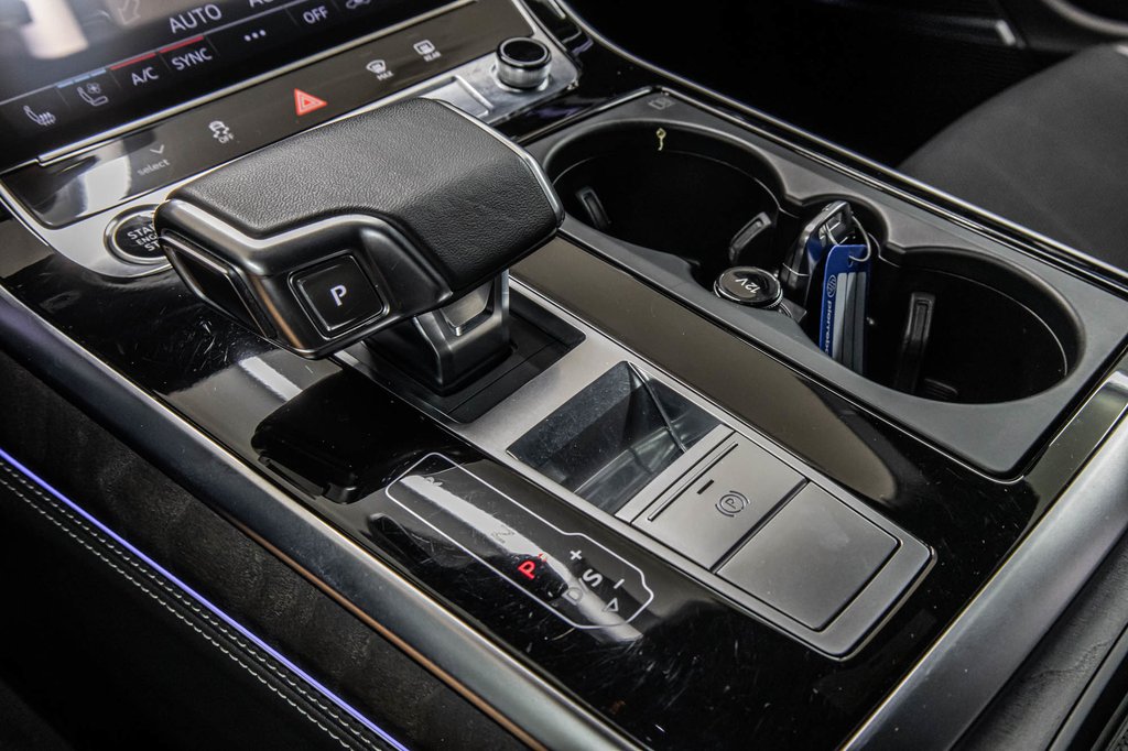 Audi Q8 TECHNIK S-LINE BLACK OPTIC 22 PCS 2023 à Laval, Québec - 26 - w1024h768px
