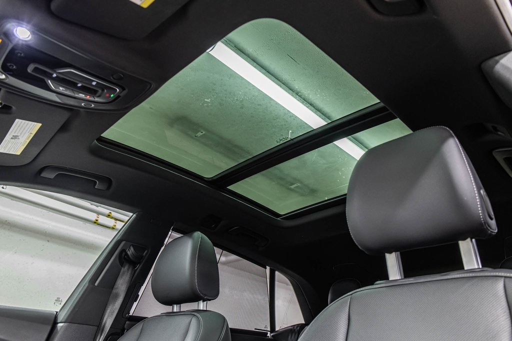 Audi Q8 TECHNIK S-LINE BLACK OPTIC 22 PCS 2023 à Laval, Québec - 30 - w1024h768px